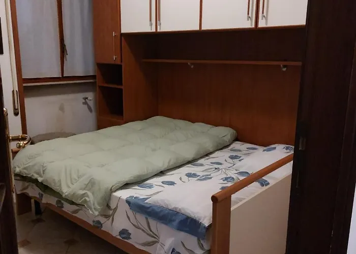 # Punto Fm 8# Δωμάτια σε οικογενειακή κατοικία Μαργκέρα