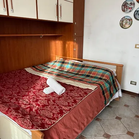 # Punto Fm 8# Homestay Marghera