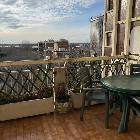 Homestay # Punto Fm 8#